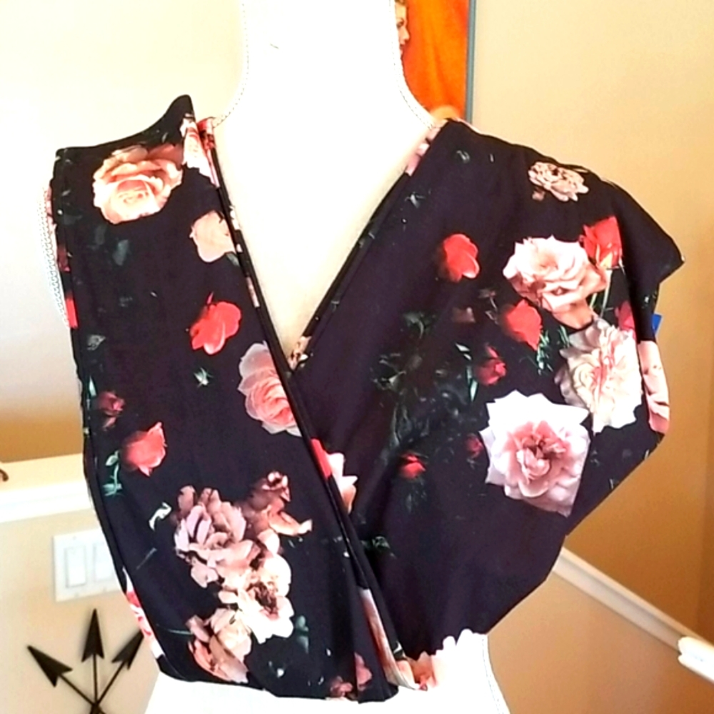 RITA ORA Adidas Black BG FLOATING Pink RED ROSES Track Jacket Legging SET NWOT S - Picture 8 of 16